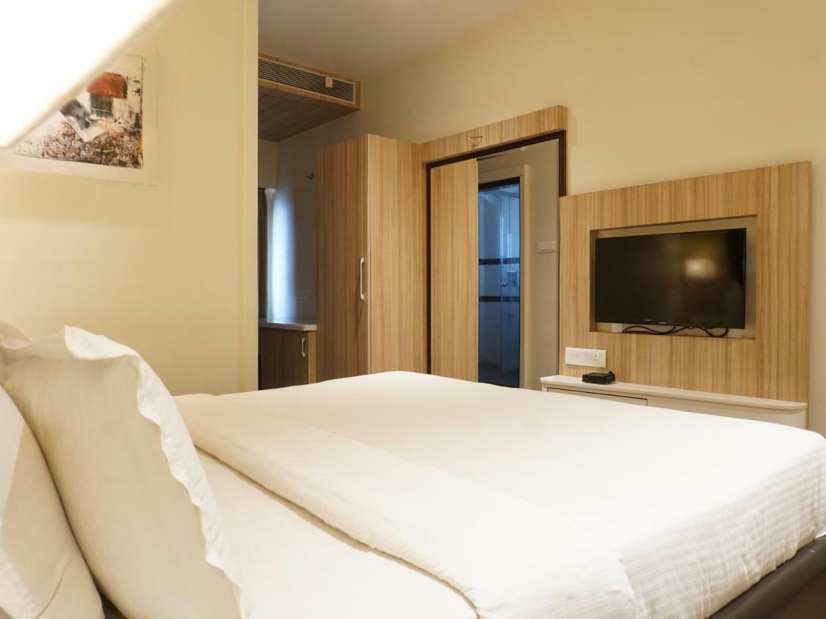 Palette Four Seasons Recreation Resort Τζαλγκαόν Εξωτερικό φωτογραφία