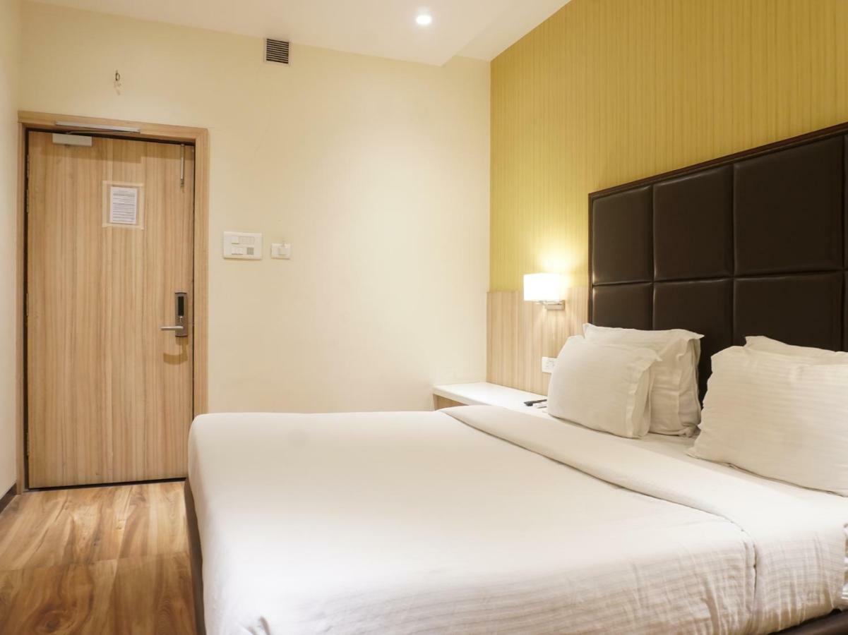 Palette Four Seasons Recreation Resort Τζαλγκαόν Εξωτερικό φωτογραφία
