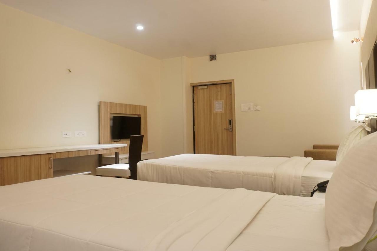 Palette Four Seasons Recreation Resort Τζαλγκαόν Εξωτερικό φωτογραφία